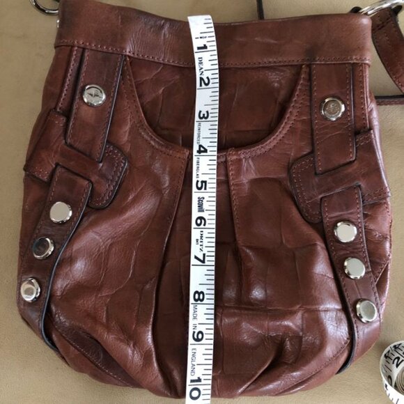 B. Makowsky Crocodile Embossed Brown Leather Crossbody Purse - Picture 8 of 10